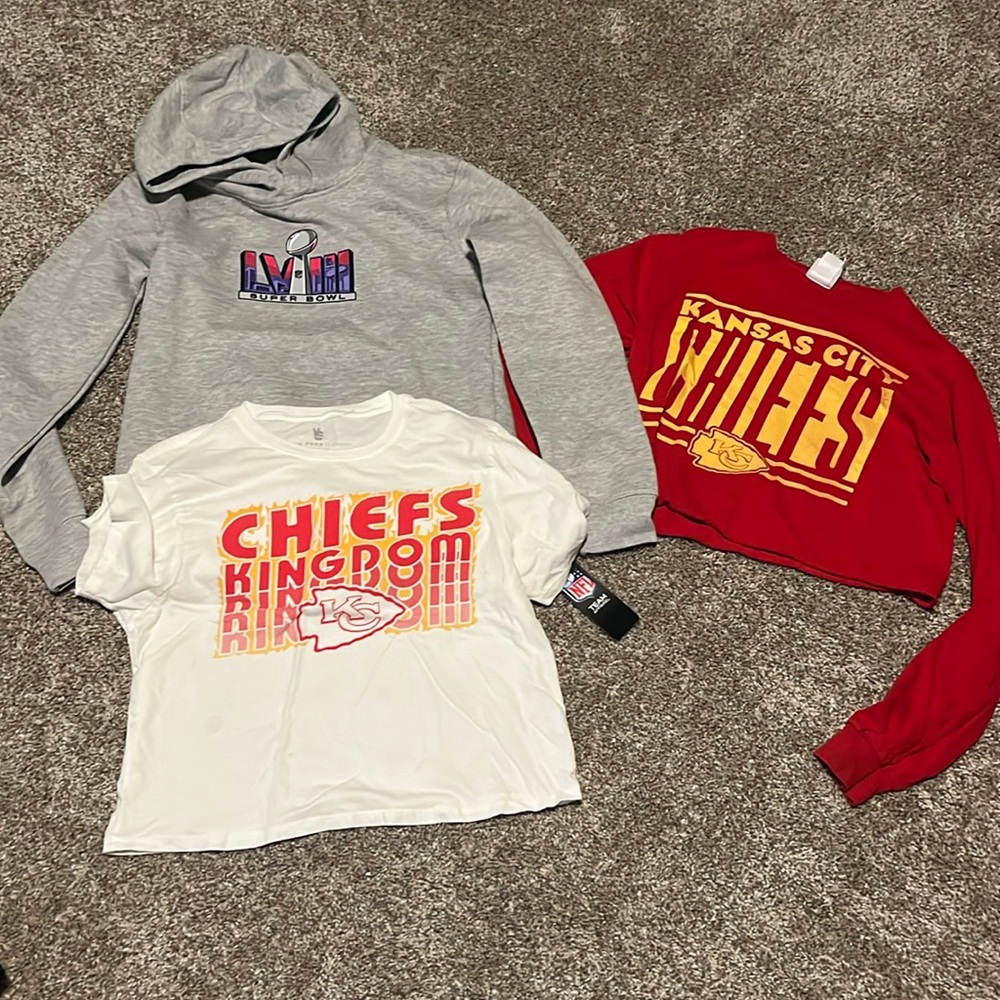 Girls Chiefs Shirts Lot of 3 long sleeve and short xs,sm,14-16